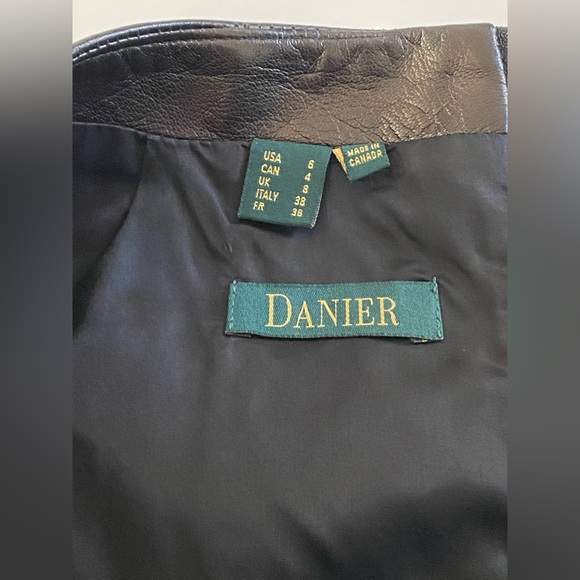 DANIER Soft & Buttery Genuine Leather Pencil Skirt Size 6 - Picture 8 of 12